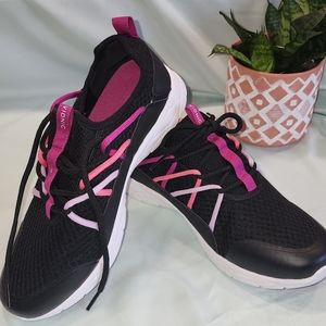 Women's Vionic sneakers